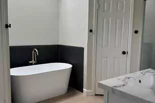 5670 E Hartford Ave, Scottsdale, AZ 85254 - Photo 16