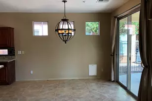 12399 W Roberta Ln, Peoria, AZ 85383 - Photo 6