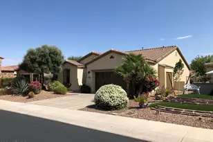 12399 W Roberta Ln, Peoria, AZ 85383 - Photo 2