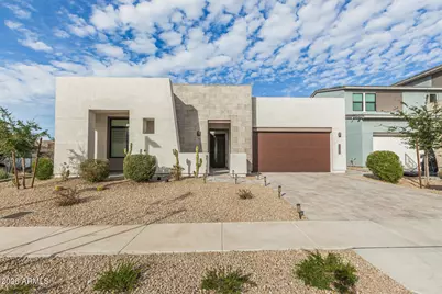 712 E Buist Avenue, Phoenix, AZ 85042 - Photo 2