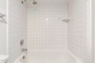 2569 W Berridge Lane #D-215, Phoenix, AZ 85017 - Photo 16