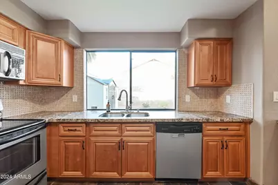 9166 E Laurel Lane, Scottsdale, AZ 85260 - Photo 8