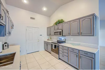 380 W 14th Avenue, Apache Junction, AZ 85120 - Photo 20