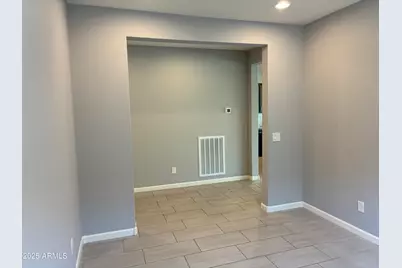 13418 W Mayberry Trail, Peoria, AZ 85383 - Photo 4