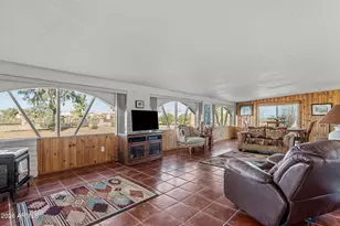 50907 W Iver Rd, Aguila, AZ 85320 - Photo 14