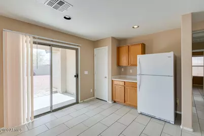 25787 W Lynne Lane, Buckeye, AZ 85326 - Photo 10