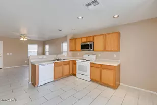 25787 W Lynne Ln, Buckeye, AZ 85326 - Photo 8