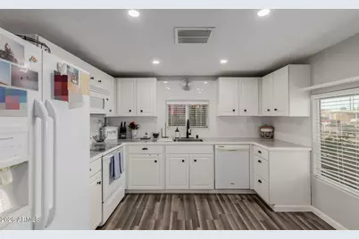 11317 E Jupiter Drive, Apache Junction, AZ 85120 - Photo 8