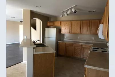 22821 W Cantilever Street, Buckeye, AZ 85326 - Photo 4