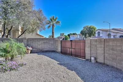 22511 N 74th Lane, Glendale, AZ 85310 - Photo 40