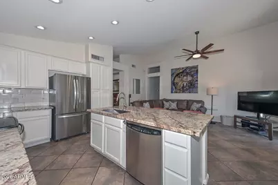 22511 N 74th Lane, Glendale, AZ 85310 - Photo 2