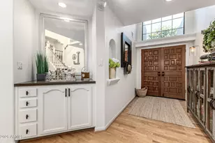 7955 E Chaparral Rd, Scottsdale, AZ 85250 - Photo 6