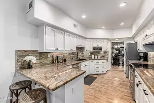 7955 E Chaparral Rd, Scottsdale, AZ 85250 - Photo 10