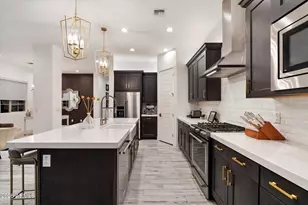 21514 N 58th St, Phoenix, AZ 85054 - Photo 12