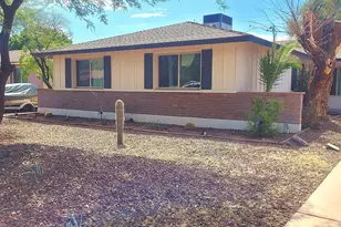 1229 E Manhatton Dr, Tempe, AZ 85282 - Photo 2