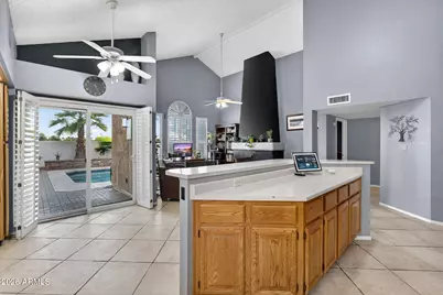 7025 W McRae Way, Glendale, AZ 85308 - Photo 12