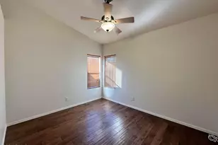 3618 E Goldfinch Gate Ln, Phoenix, AZ 85044 - Photo 10