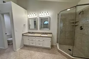 3618 E Goldfinch Gate Ln, Phoenix, AZ 85044 - Photo 8