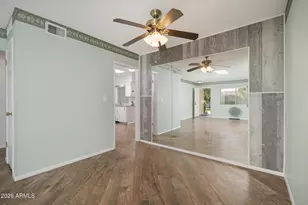 10616 W Coggins Dr, Sun City, AZ 85351 - Photo 16