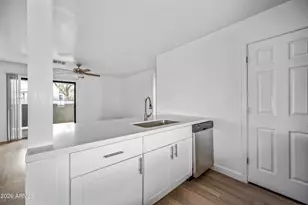 3065 N 67th Ave, Phoenix, AZ 85033 - Photo 8