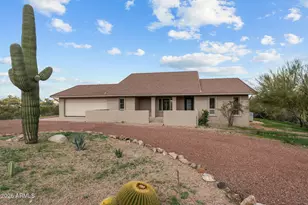 1560 Vista Dr, Wickenburg, AZ 85390 - Photo 1