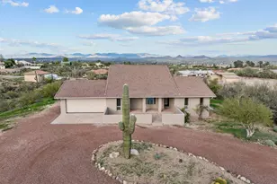 1560 Vista Dr, Wickenburg, AZ 85390 - Photo 2