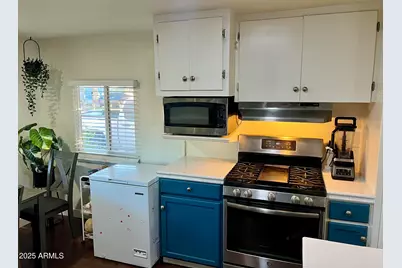 4211 W Roosevelt Street #1, Phoenix, AZ 85009 - Photo 10