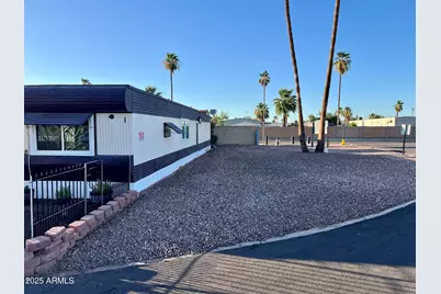 4211 W Roosevelt Street #1, Phoenix, AZ 85009 - Photo 2