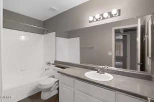 2025 E Campbell Ave, Phoenix, AZ 85016 - Photo 8