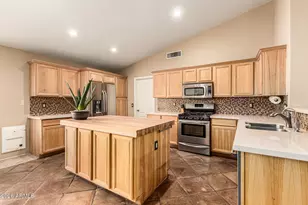 11117 E Catalina Ave, Mesa, AZ 85208 - Photo 8