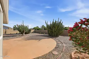 10037 W Cumberland Dr, Sun City, AZ 85351 - Photo 14