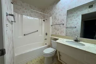 14206 N Crown Point Ct, Sun City, AZ 85351 - Photo 12