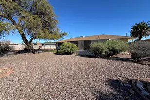 14206 N Crown Point Ct, Sun City, AZ 85351 - Photo 2