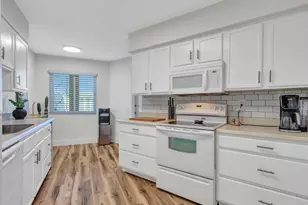 10918 W Coggins Dr, Sun City, AZ 85351 - Photo 16