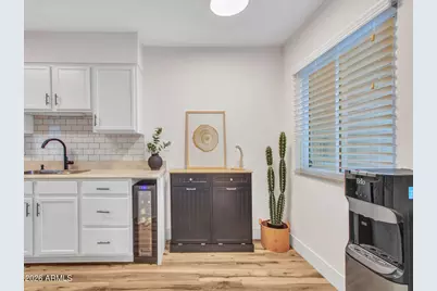 10918 W Coggins Drive, Sun City, AZ 85351 - Photo 18