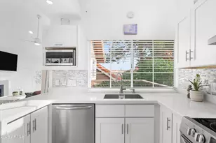 1633 E Lakeside Dr, Gilbert, AZ 85234 - Photo 12
