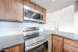 7721 E Valley Vista Ln, Scottsdale, AZ 85250 - Photo 16