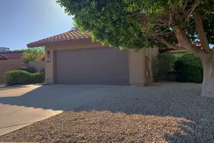 4302 E Bannock St, Phoenix, AZ 85044 - Photo 2