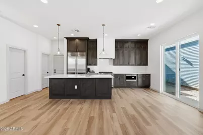 114 W Holcomb Lane, Phoenix, AZ 85003 - Photo 14