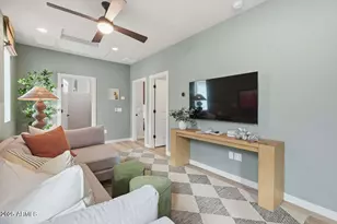 114 W Holcomb Ln, Phoenix, AZ 85003 - Photo 10