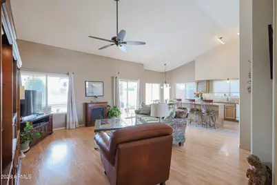 13297 W Wilshire Drive, Goodyear, AZ 85395 - Photo 10