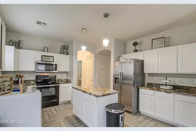 9133 W Raymond Street, Tolleson, AZ 85353 - Photo 2