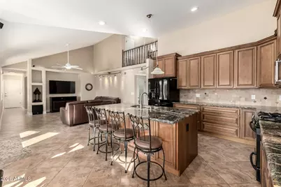 553 E Mesa Vista Lane, Mesa, AZ 85203 - Photo 1