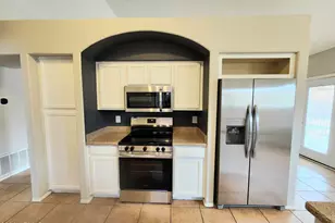 2545 E Granite View Dr, Phoenix, AZ 85048 - Photo 4