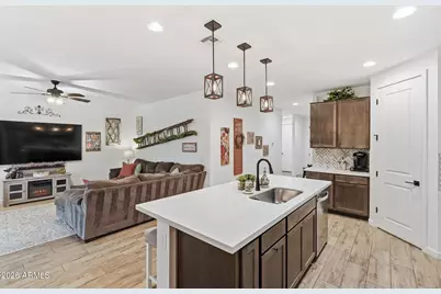 26505 N Thornhill Court, Peoria, AZ 85383 - Photo 10