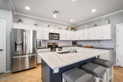 5812 E Holmes Avenue, Mesa, AZ 85206 - Photo 1