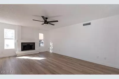 11417 W Orange Blossom Lane, Avondale, AZ 85392 - Photo 10