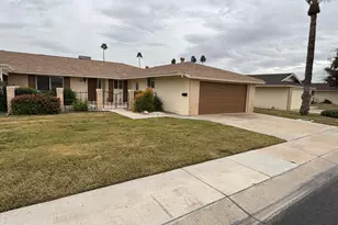 10355 W Prairie Hills Cir, Sun City, AZ 85351 - Photo 4