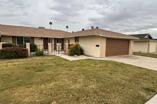 10355 W Prairie Hills Cir, Sun City, AZ 85351 - Photo 2