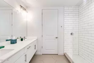 3131 N Central Ave, Phoenix, AZ 85012 - Photo 8